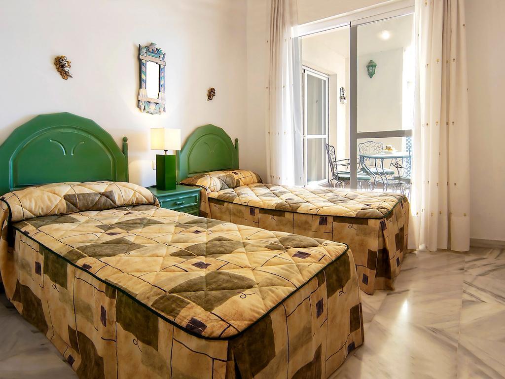 Hotel Lorcrimar